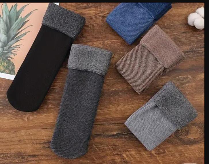 Pack of 1 Pair Unisex Ankle Socks β Warm, Cozy & Comfortable Textured Design | Soft Polyester, All-Day Wear, Multiple Colors - Black