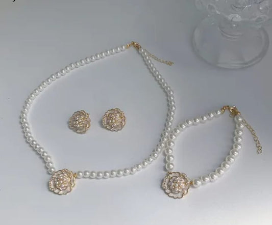 Elegant Flower Design Pearl Stone Set  / Necklace/ Earrings /Braclet   For Women Jewelry - black